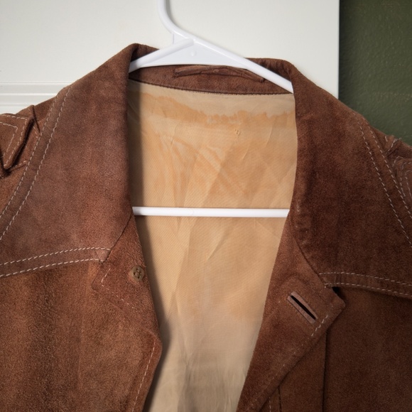 Sold - Picture 3 of 10